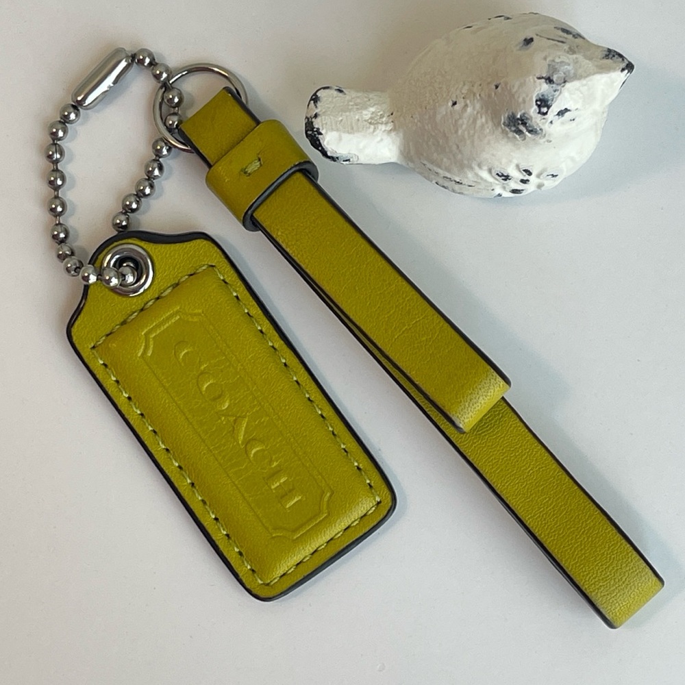 COACH Leather Fob Bag Charm Keychain Hang Tag